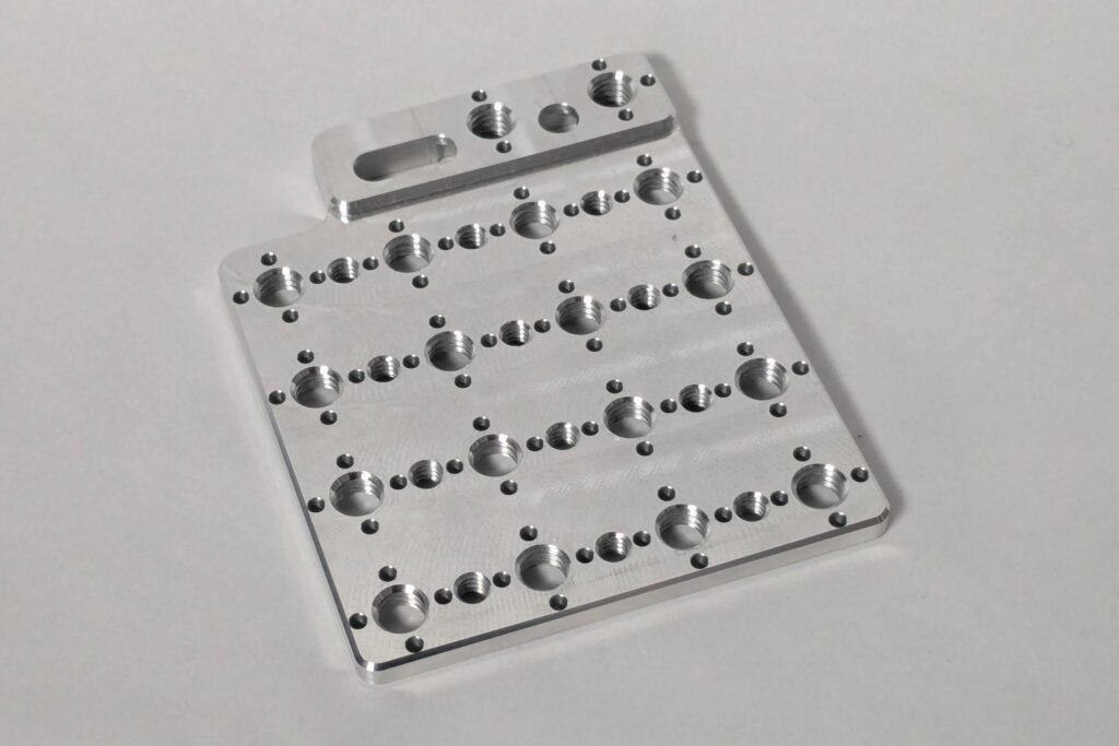 UniversalCameraSid Plate_2